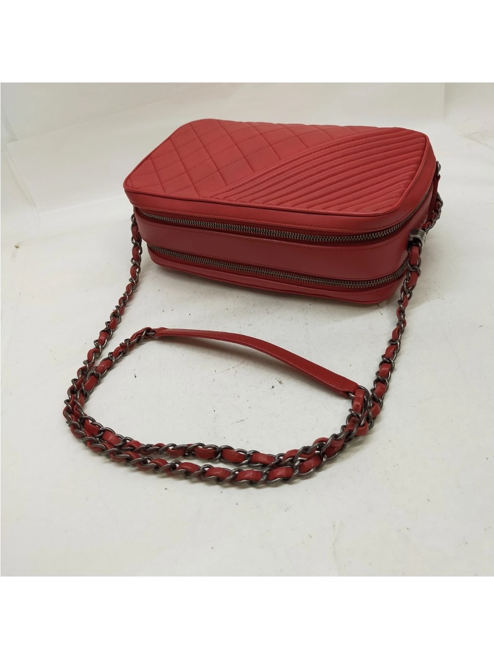 Chanel Boy Camera Bag Red Chevron Quilted Calfskin Double Zip Ruthenium - Picture 8 of 13